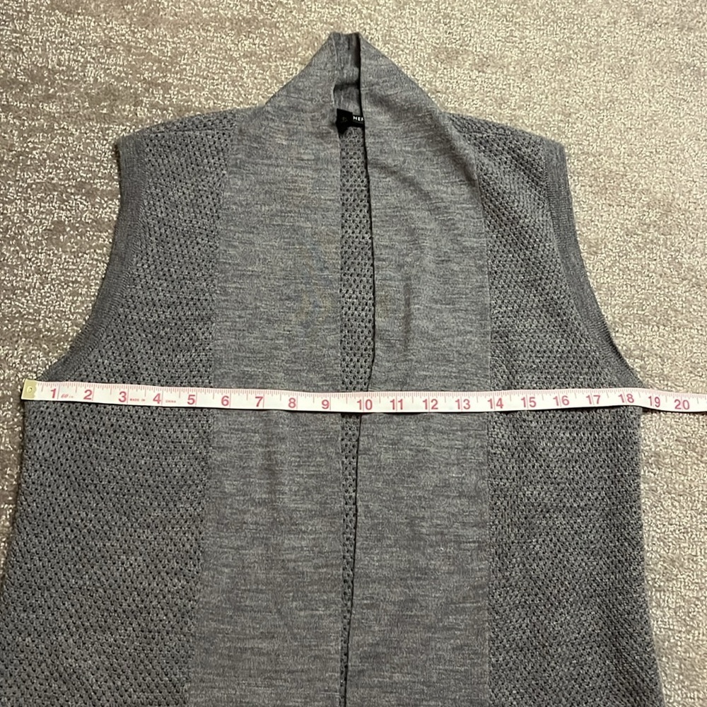 Eileen Fisher Merino Wool Gray Sleeveless Knit Cardigan Shawl Size XS - Picture 2 of 9